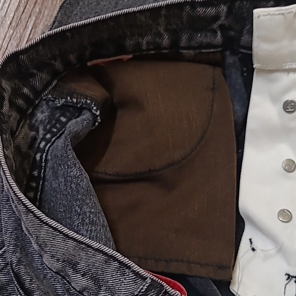 REVICE Two-Tone‎ Straight Jeans in White and Washed Gray